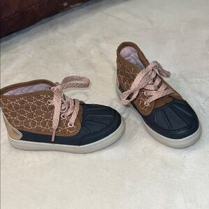 EUC* Osh Kosh “Duck” Booties